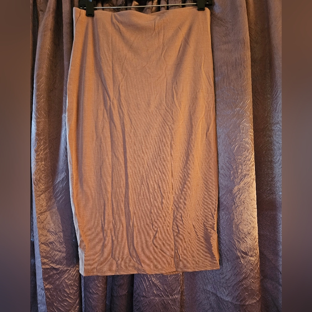 BEAUTIFUL EXPRESS SKIRT - Picture 3 of 3